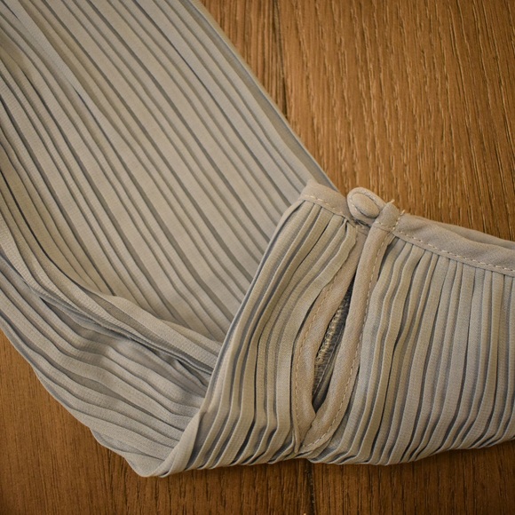 Willow & Clay Off The Shoulder Lace - Picture 5 of 7